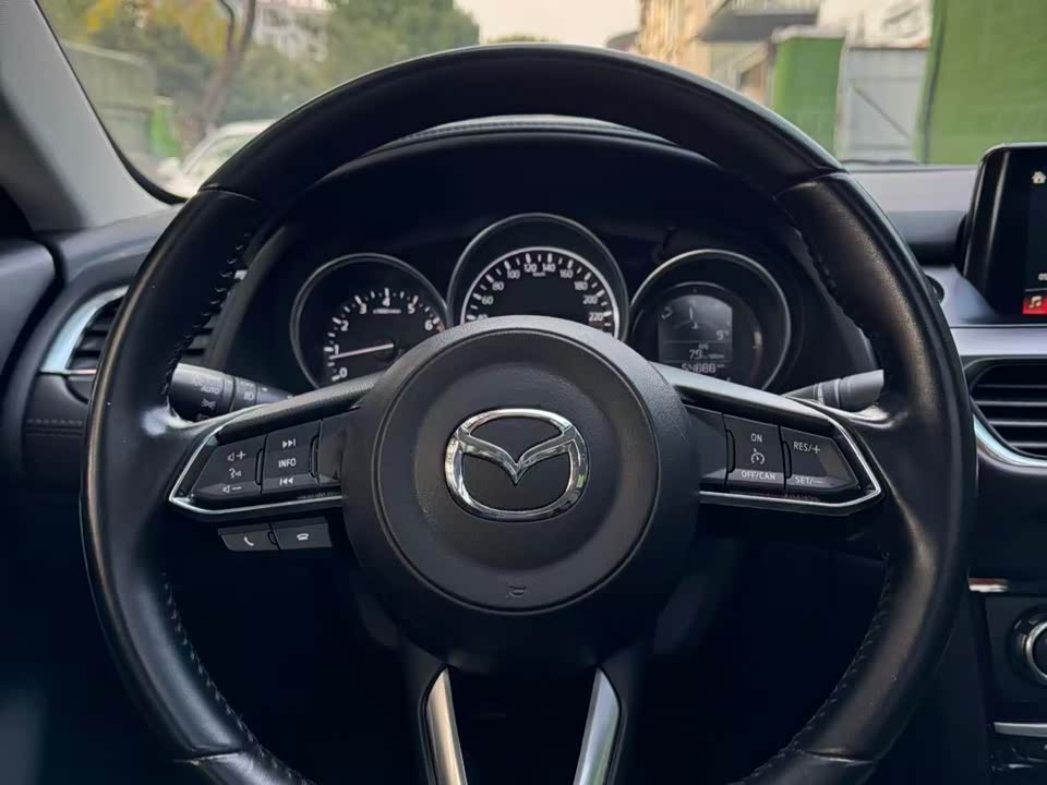 Mazda Atez