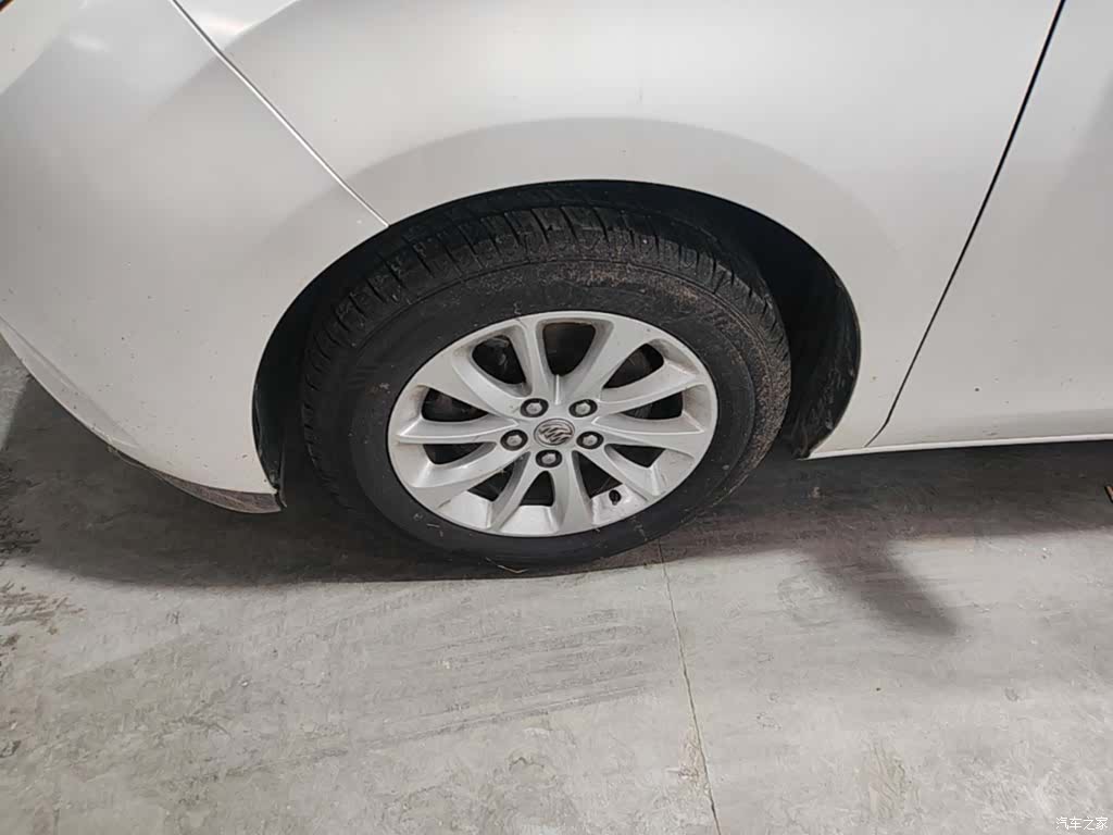 Buick GL8, 2017 23