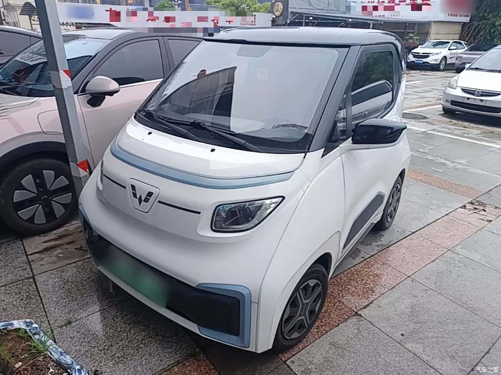 Wuling NanoEV, 2022 1