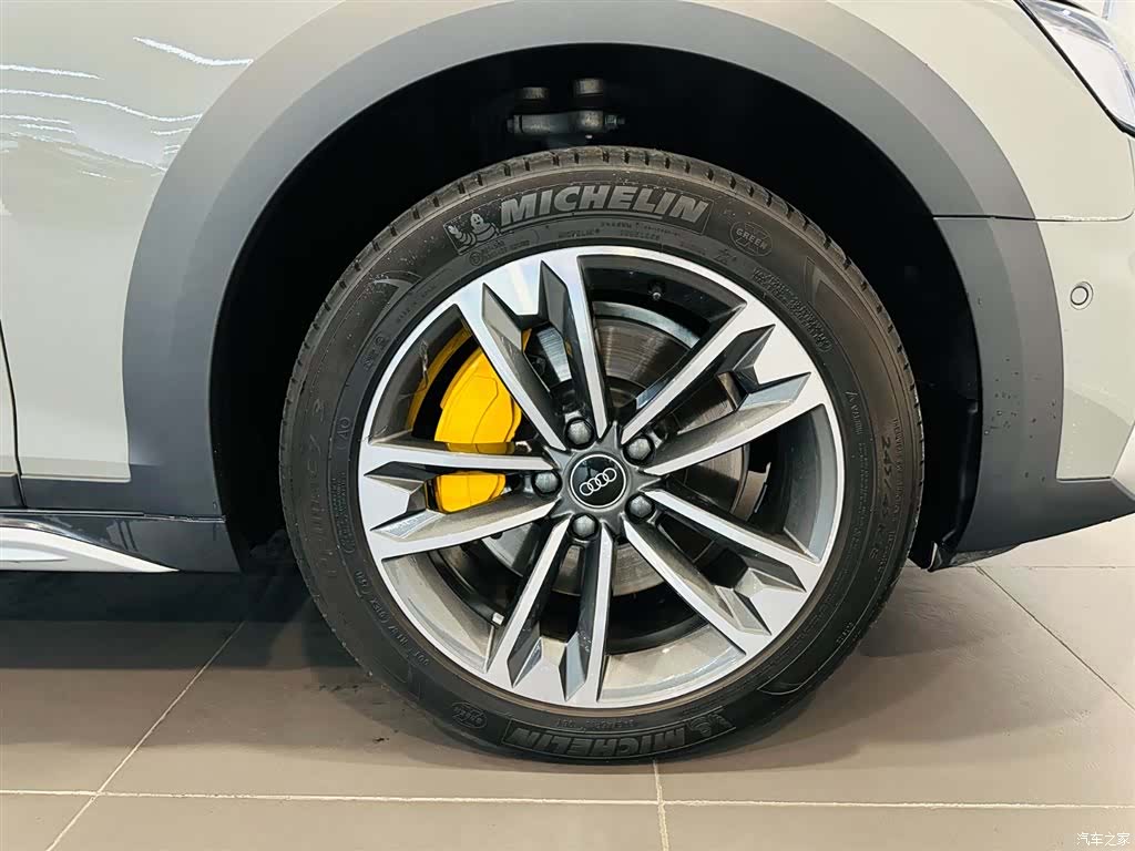 Audi A4, 2023 15
