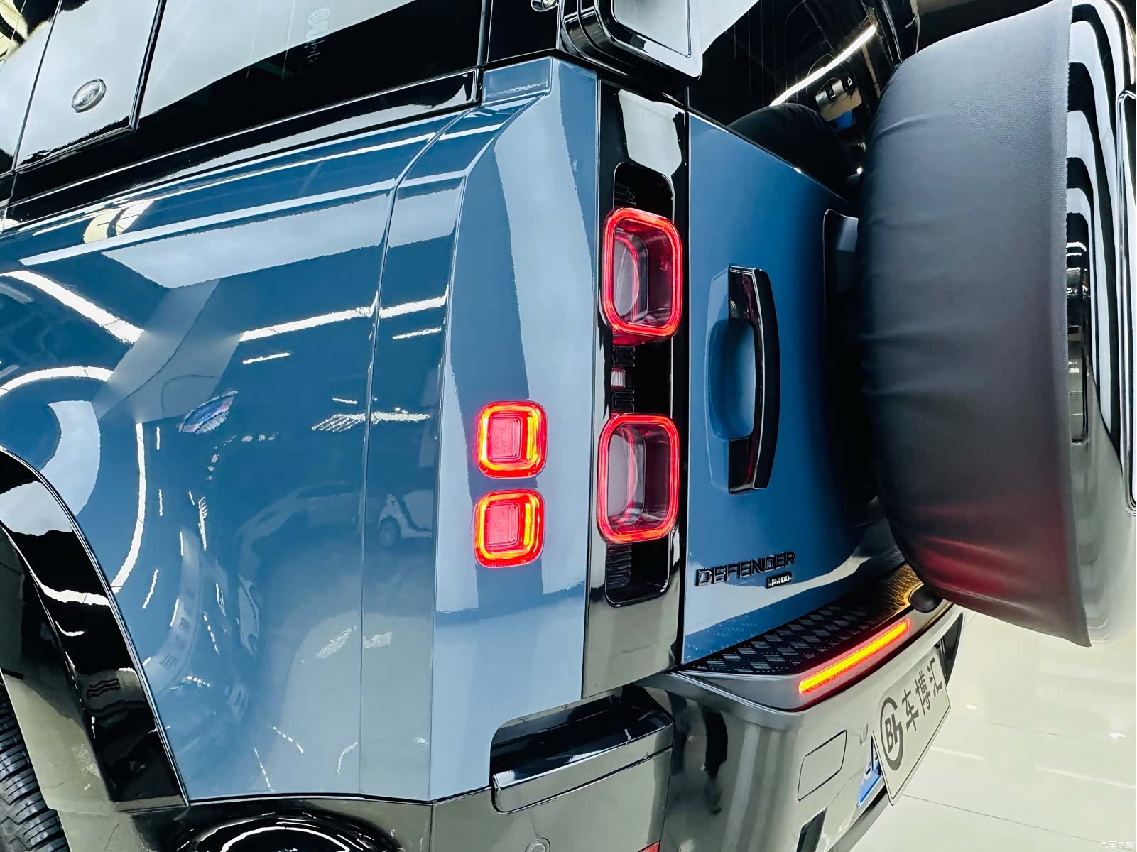 Land Rover Defender, 2021 21