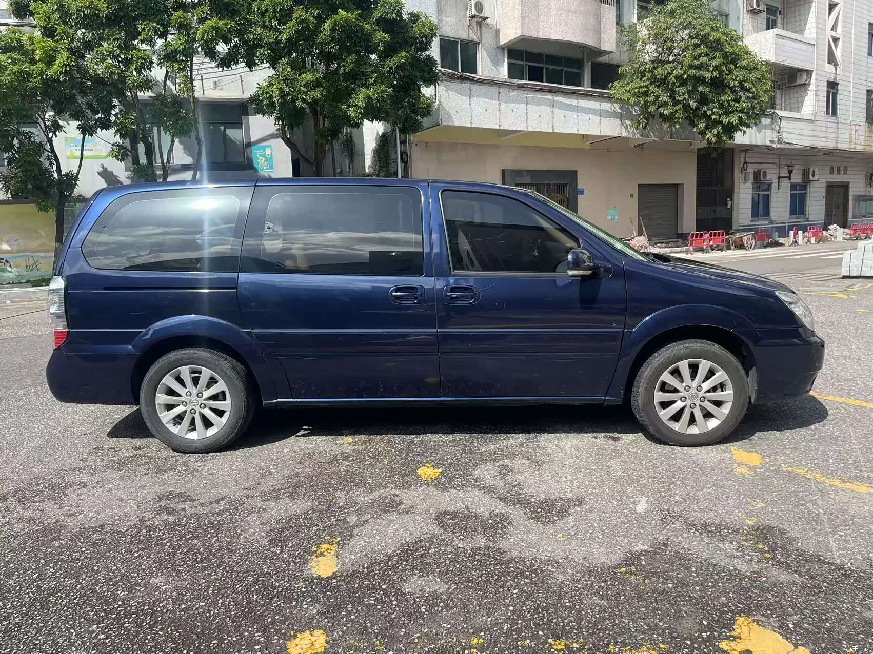 Buick GL8, 2014 4