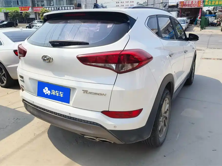 Hyundai Tucson