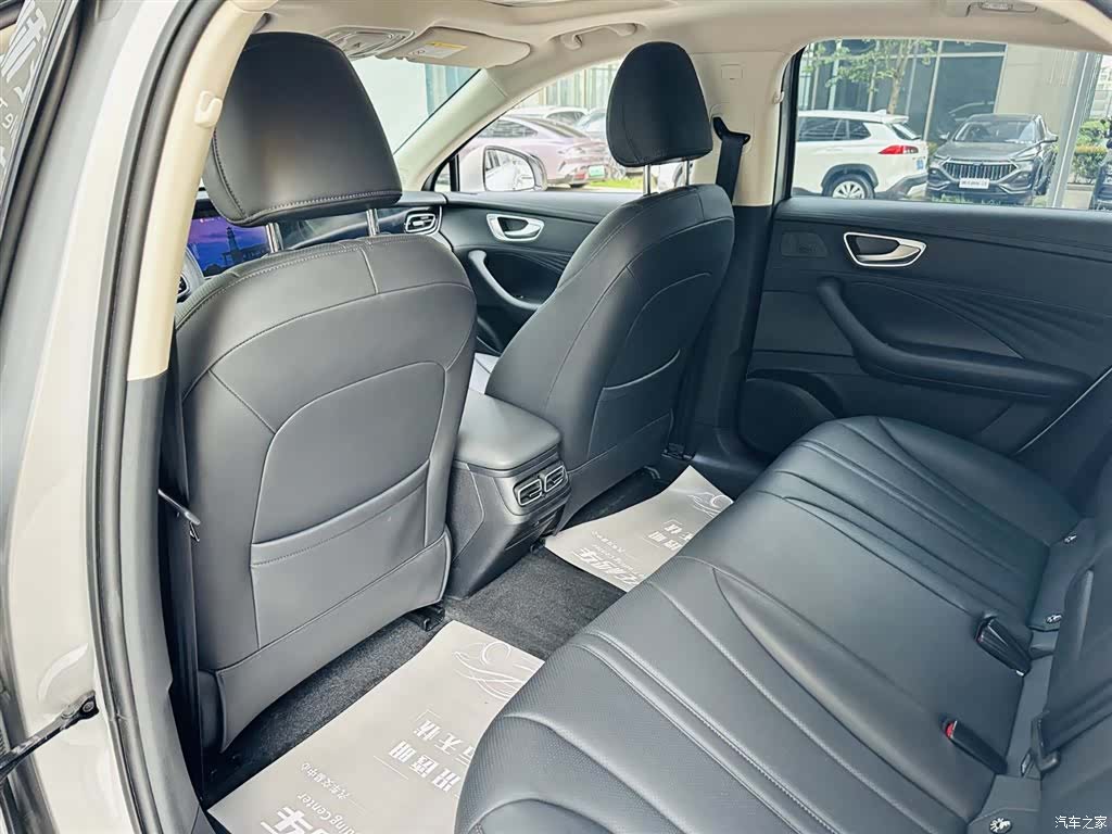 Roewe D7, 2025 10