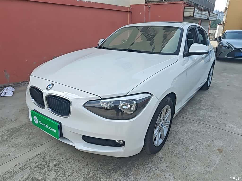 BMW 1 Series, 2015 1
