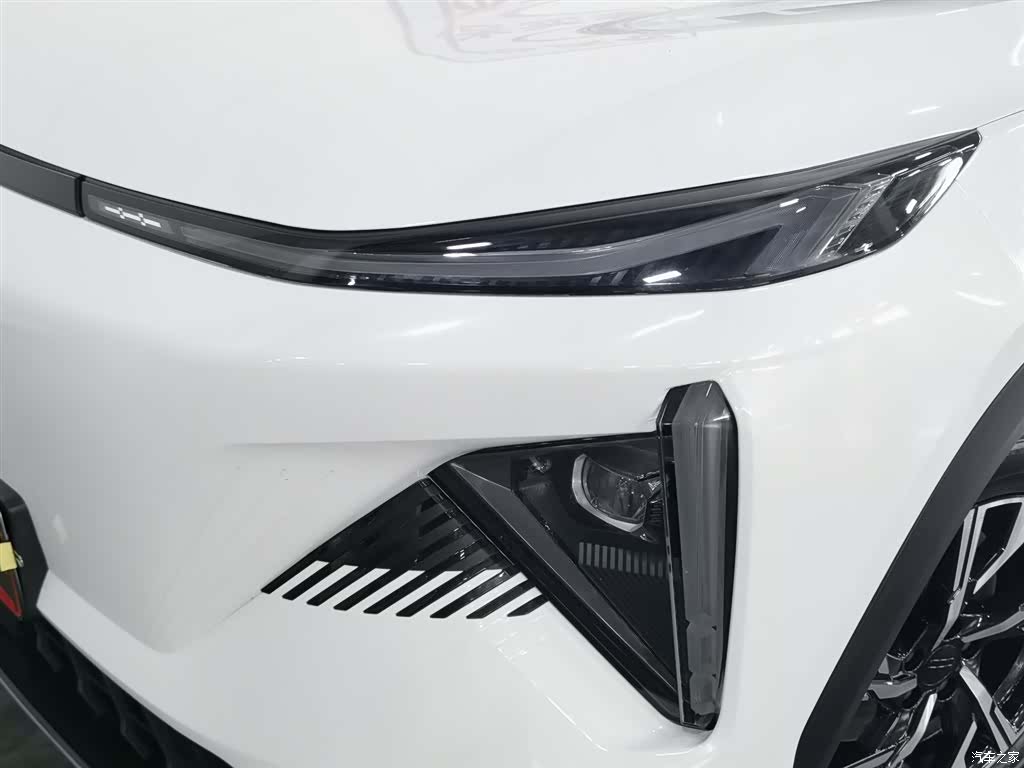 Geely Galaxy L7, 2024 7