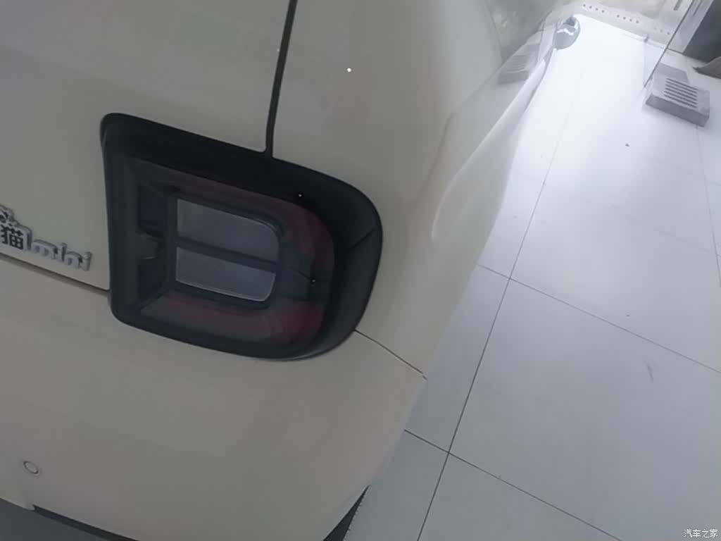 Geely Panda, 2025 8
