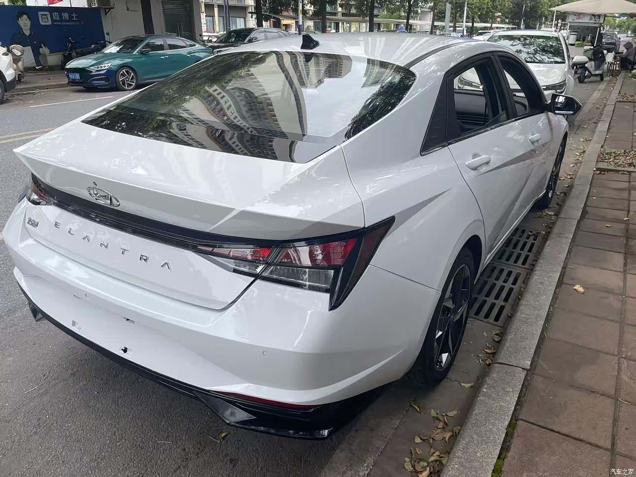 Hyundai Elantra, 2020 13