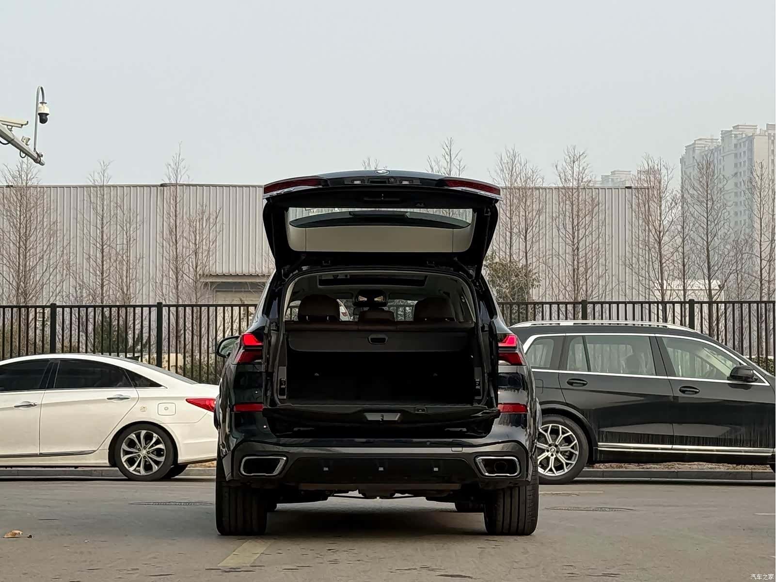 BMW X5, 2025 все фото