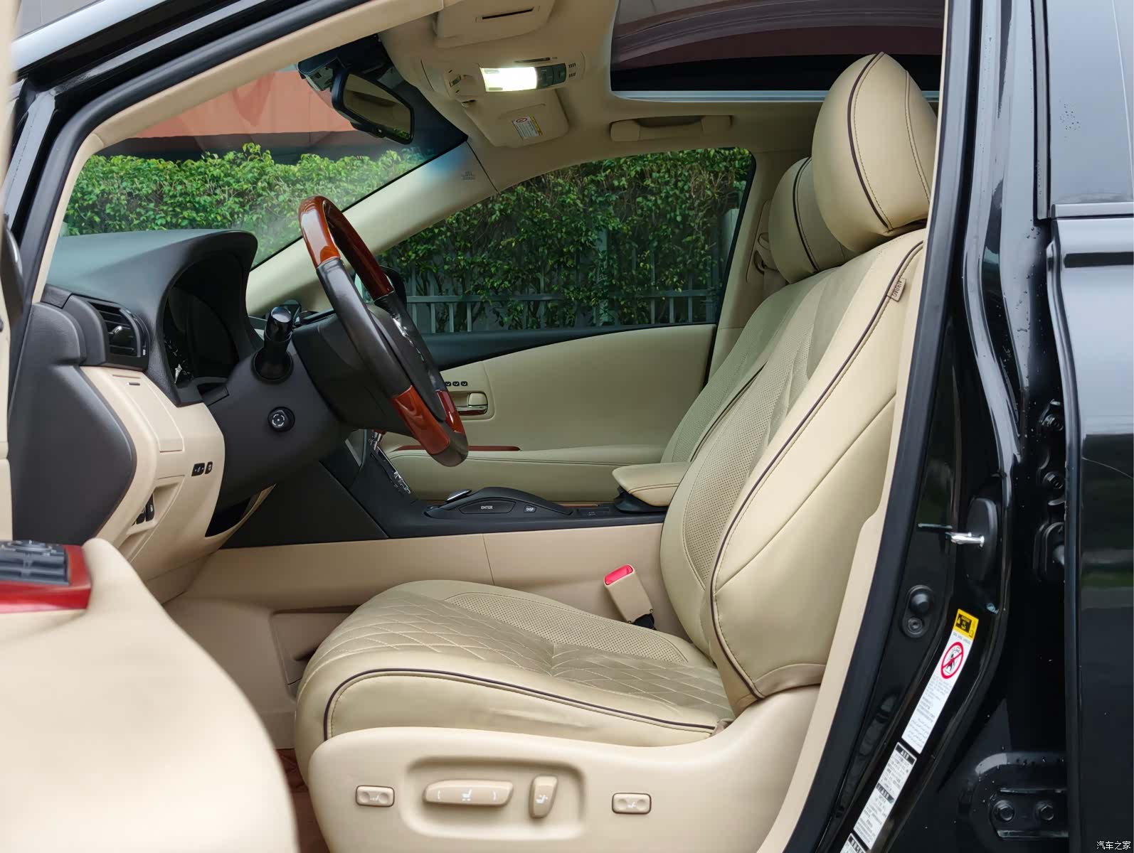 Lexus RX, 2011 8