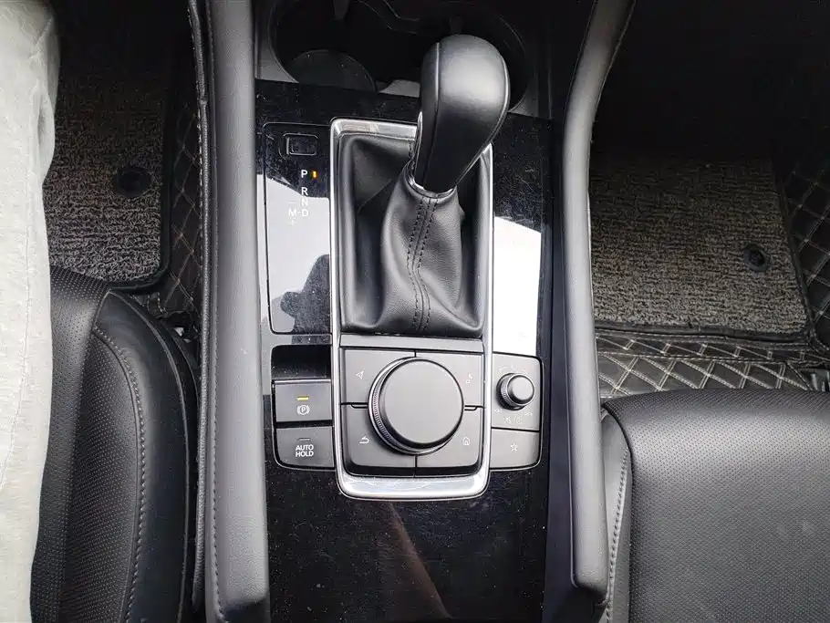 Mazda 3 Angkesaila