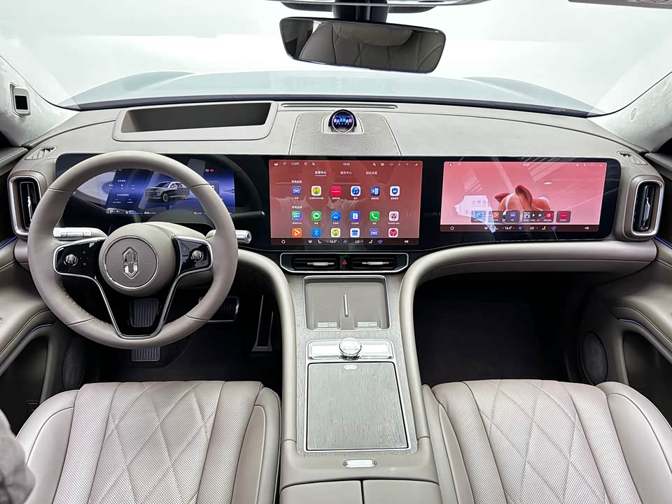 AITO Ask the world M9