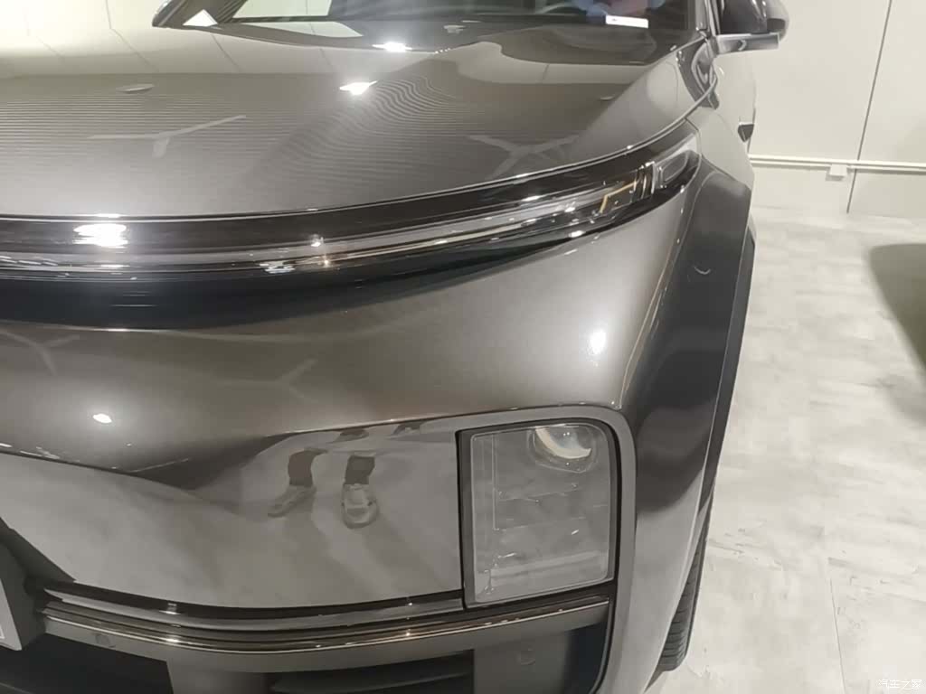 Li Auto L9, 2023 24
