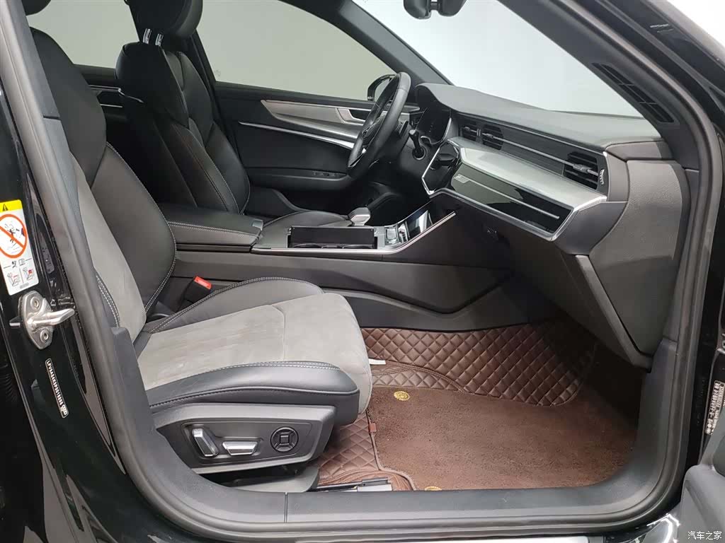 Audi A6L, 2023 22