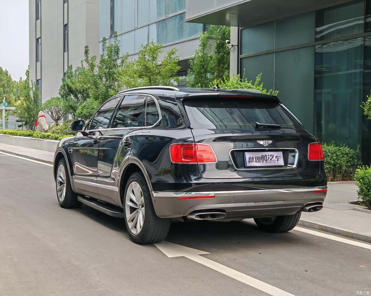 Bentley Bentayga, 2019 6