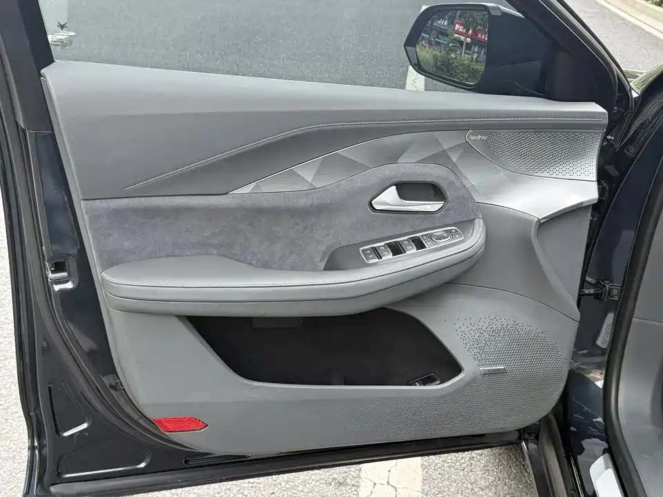 ARCFOX Polar Fox Alpha S