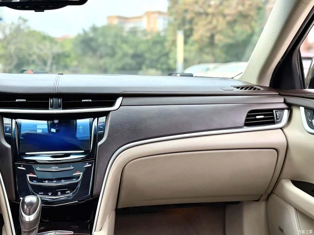 Cadillac XTS, 2013 все фото