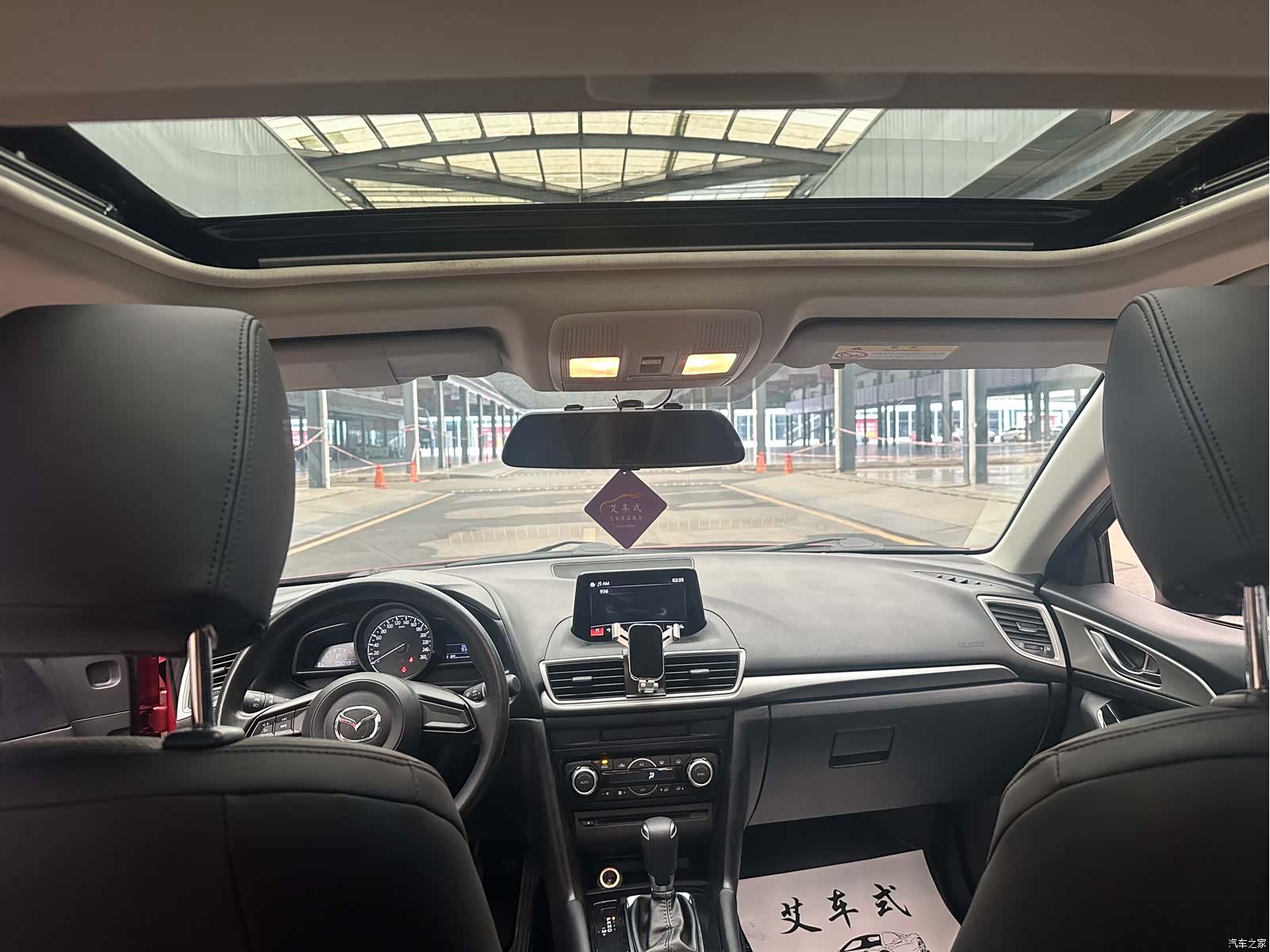 Mazda Mazda3, 2018 10