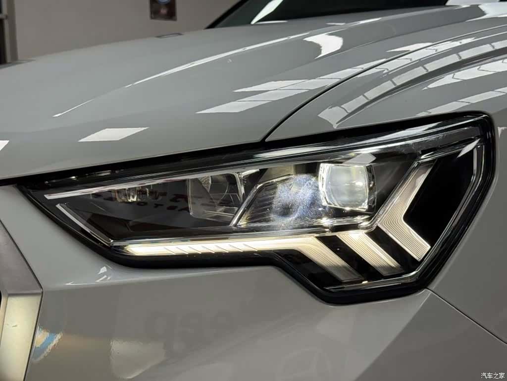 Audi Q3, 2022 21