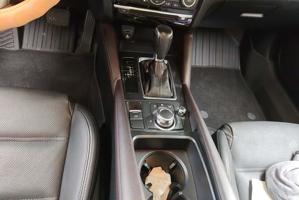 Mazda Atenza, 2017 16