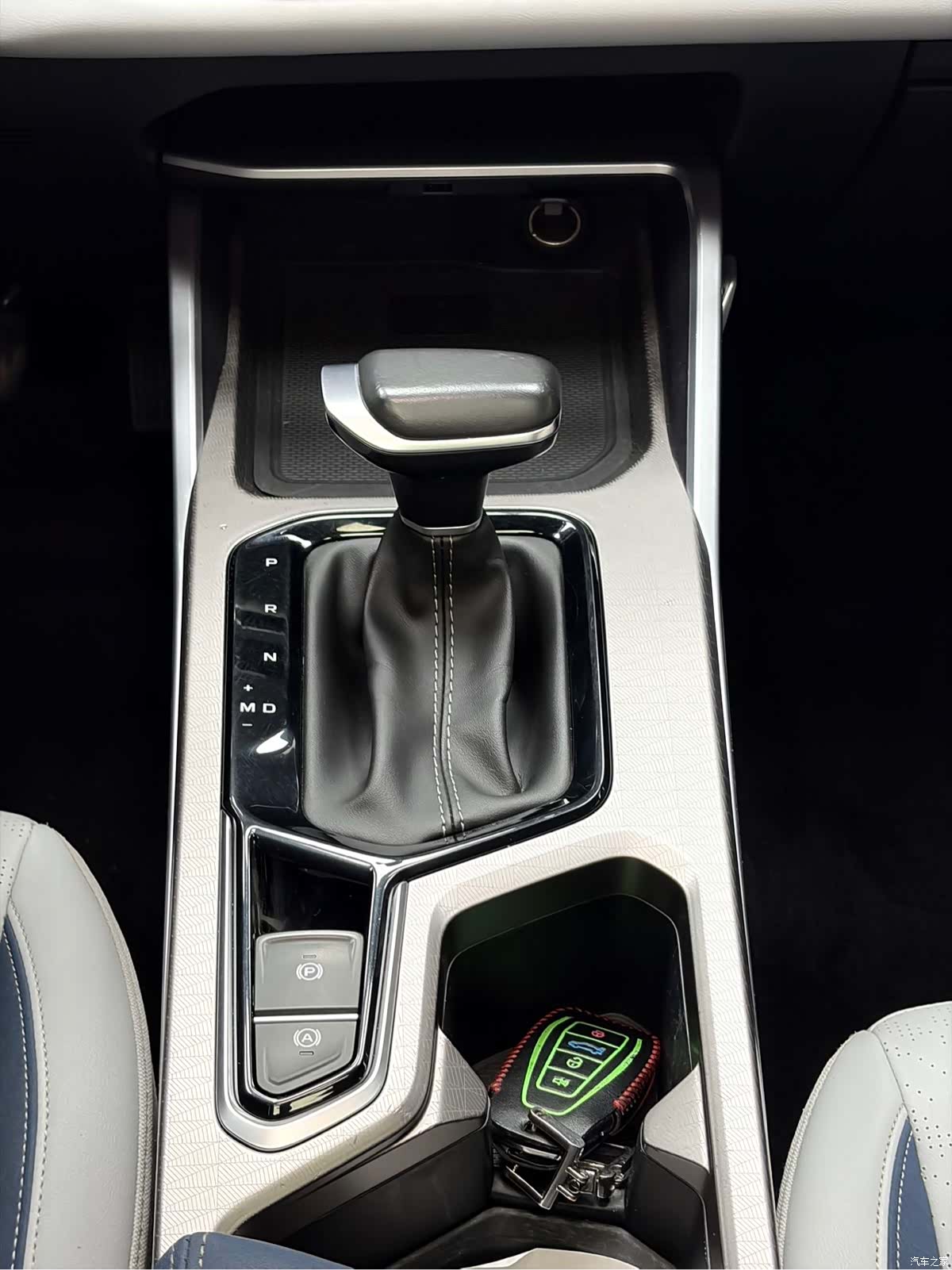 Geely Emgrand, 2022 20