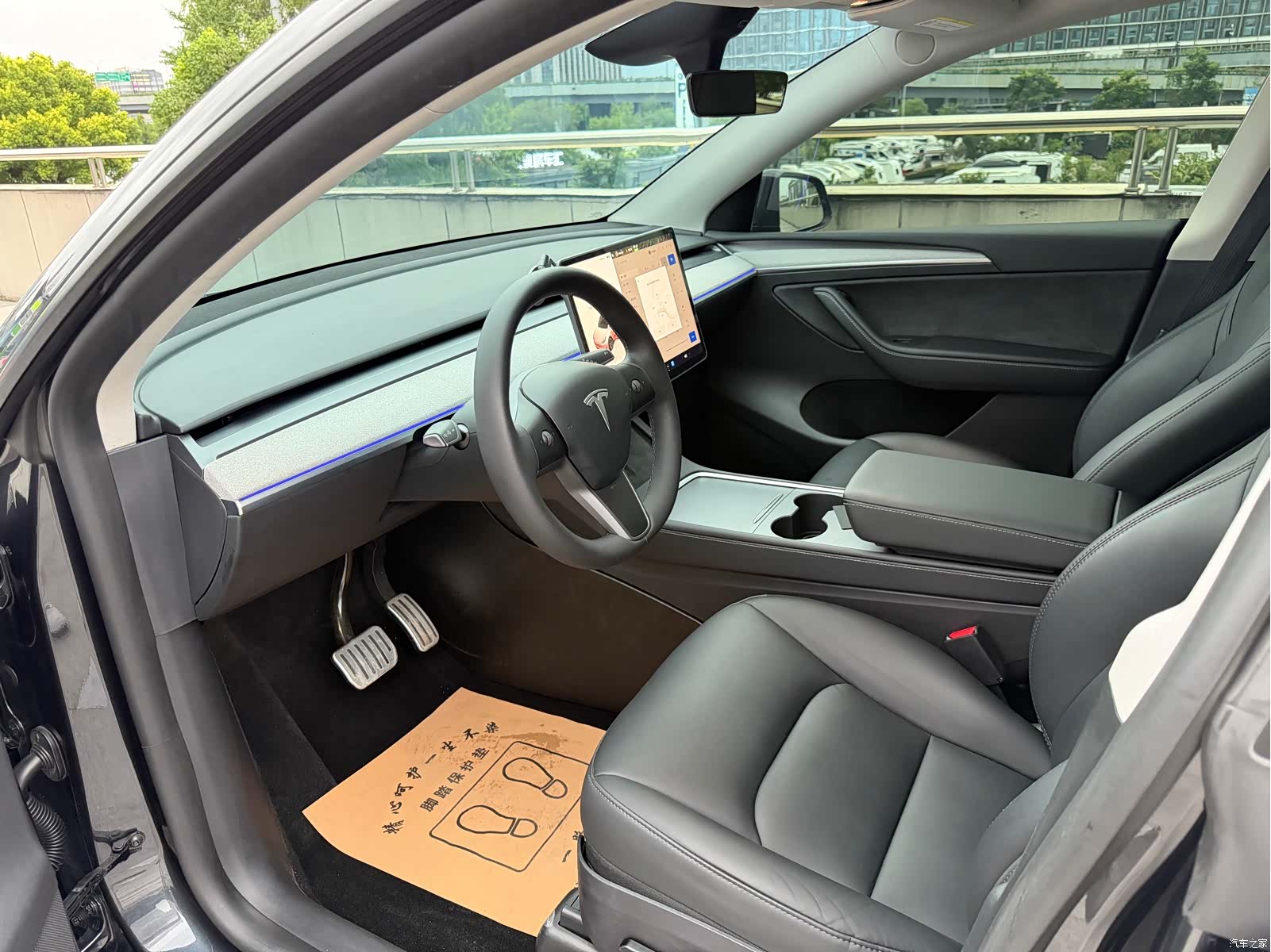 Tesla Model Y, 2024 3