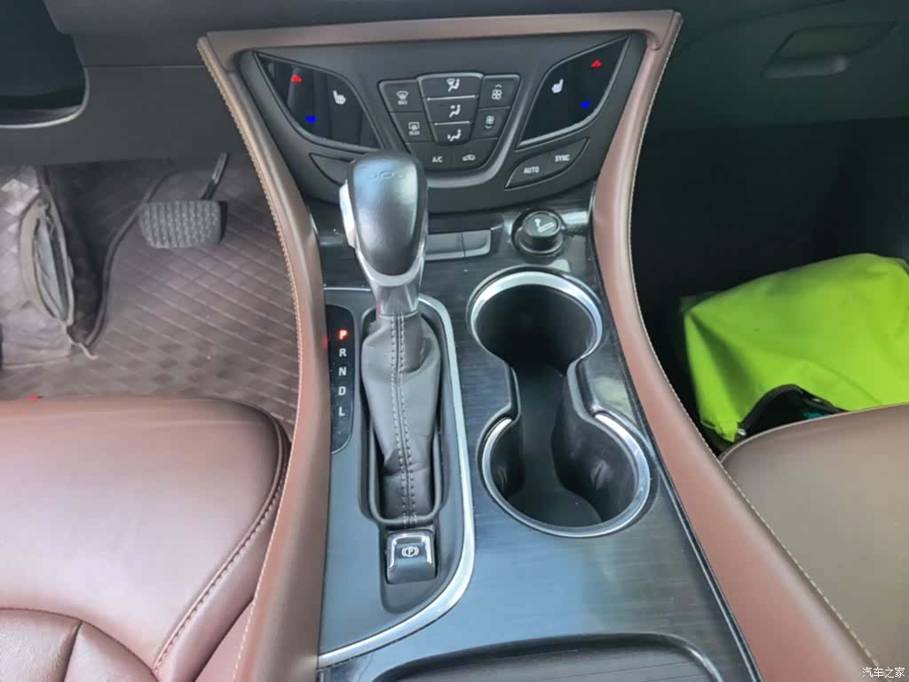 Buick Envision Plus, 2021 14