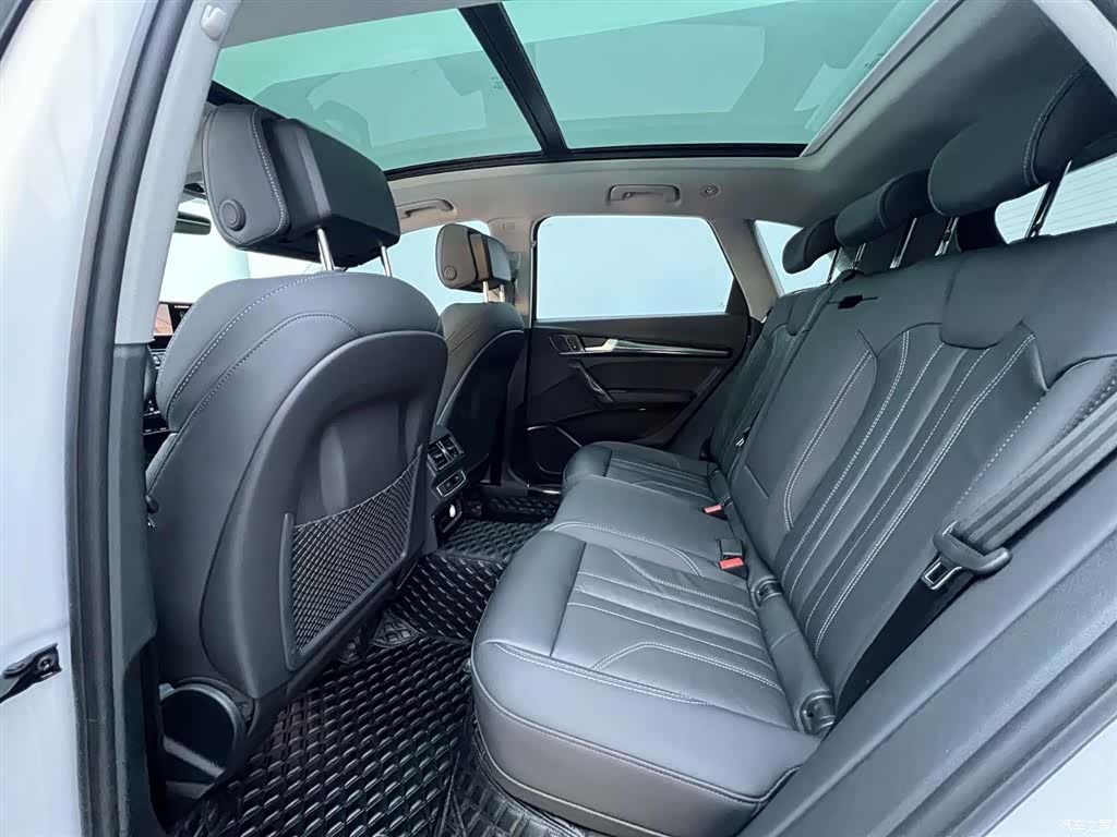 Audi Q5L, 2023 14
