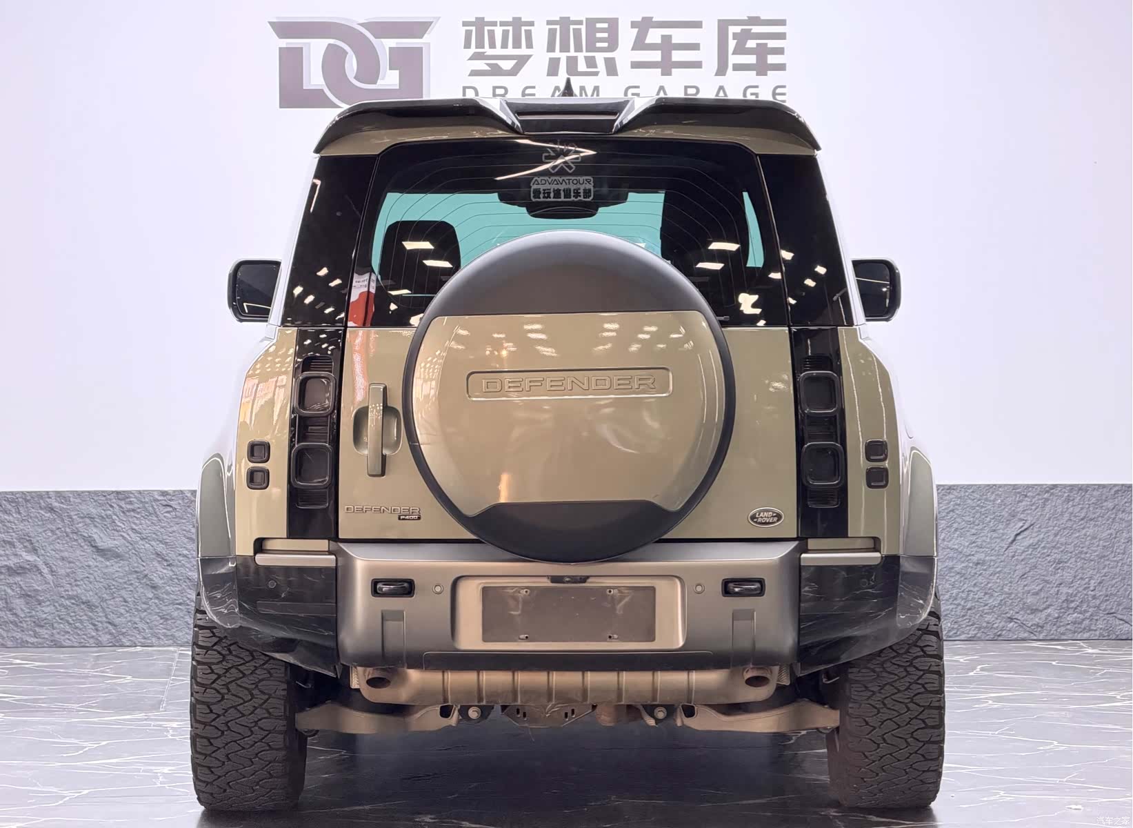 Land Rover Defender, 2021 4