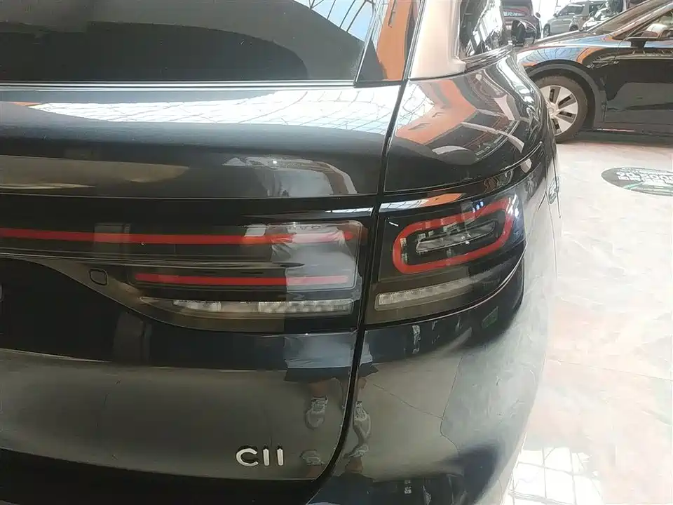 Leapmotor C11