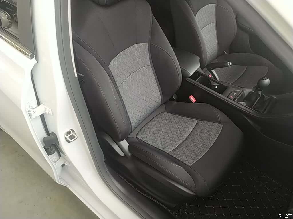 Roewe i5, 2023 25