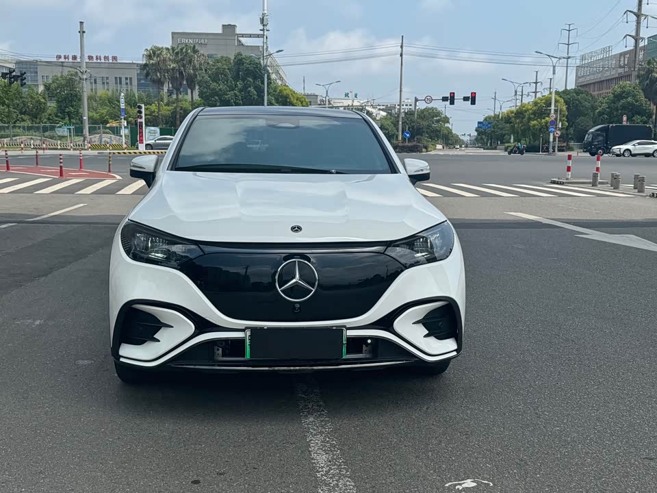 Mercedes-Benz EQE Mercedes-Benz EQE