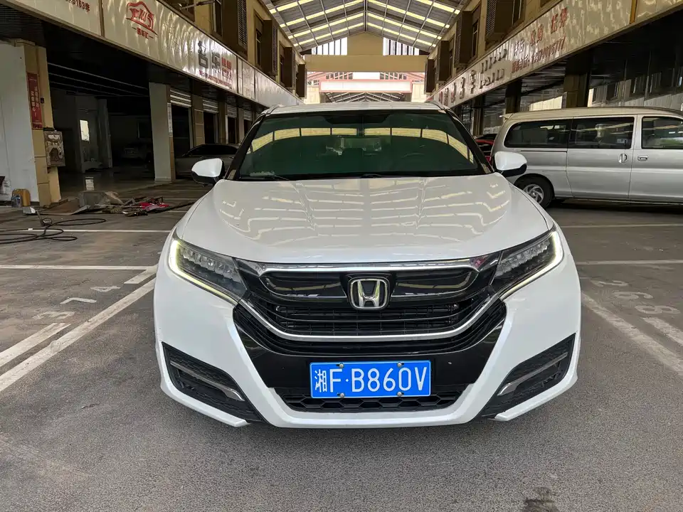 Honda UR-V