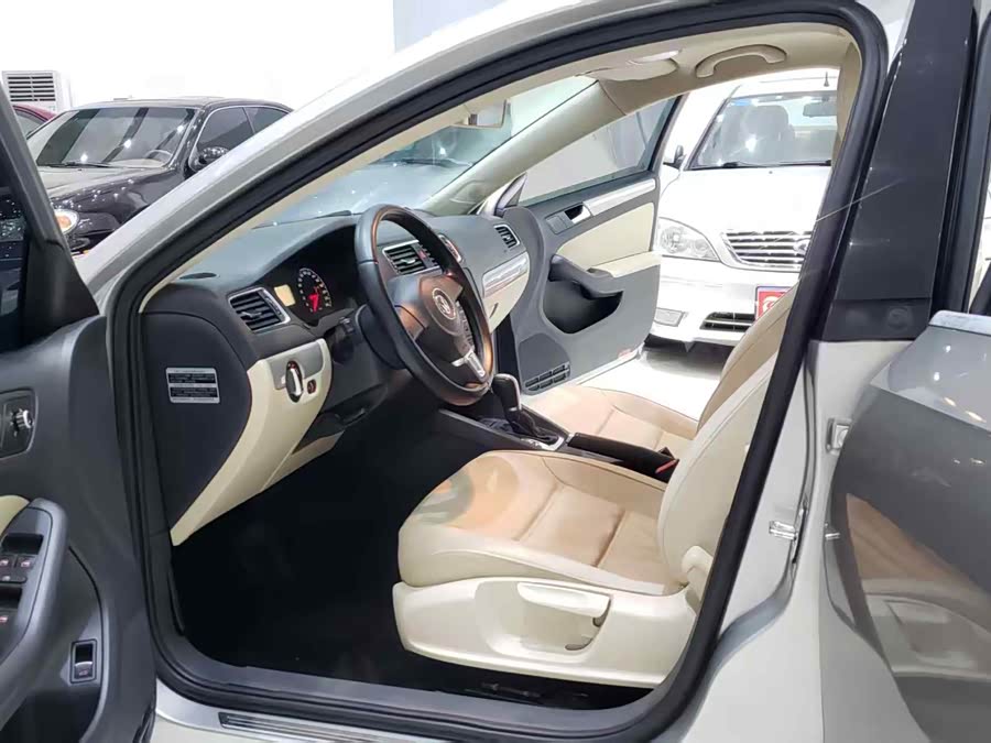 Volkswagen Sagitar 2014, фото 14