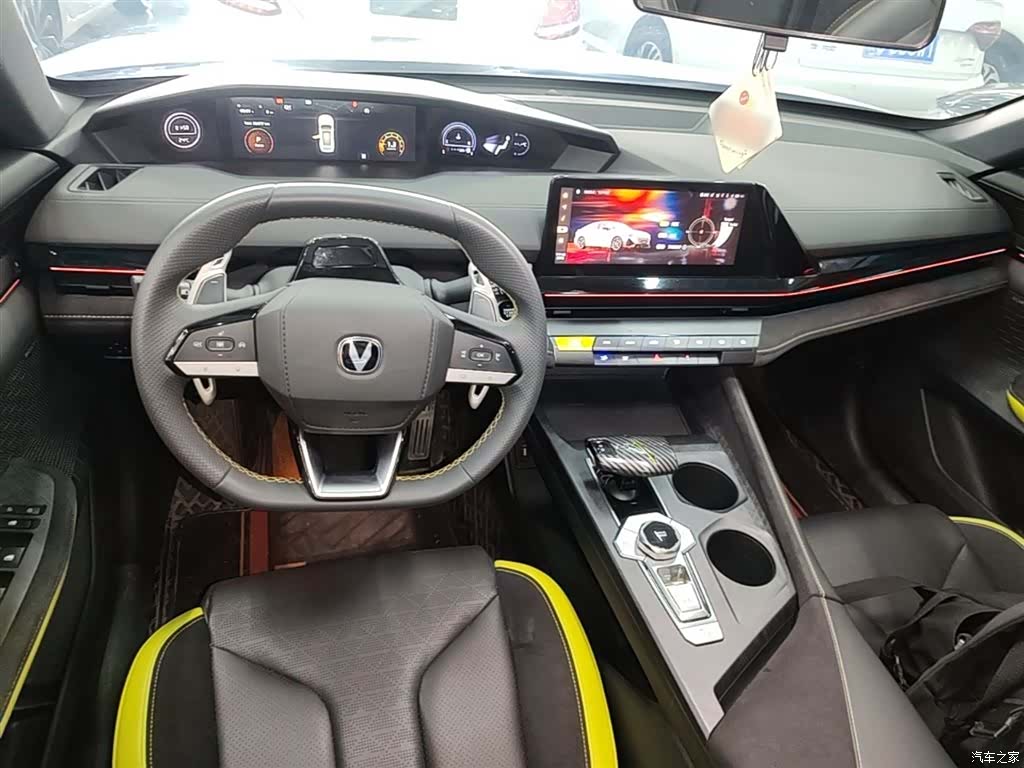 Changan UNI-V, 2022 10