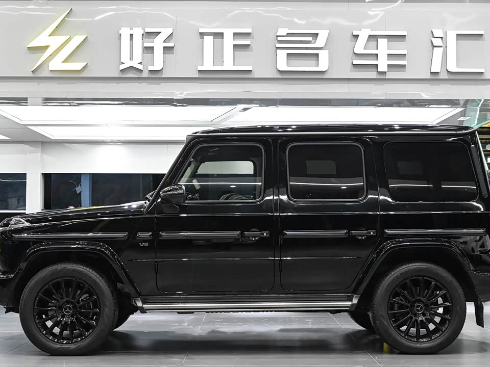 Mercedes-Benz G-class