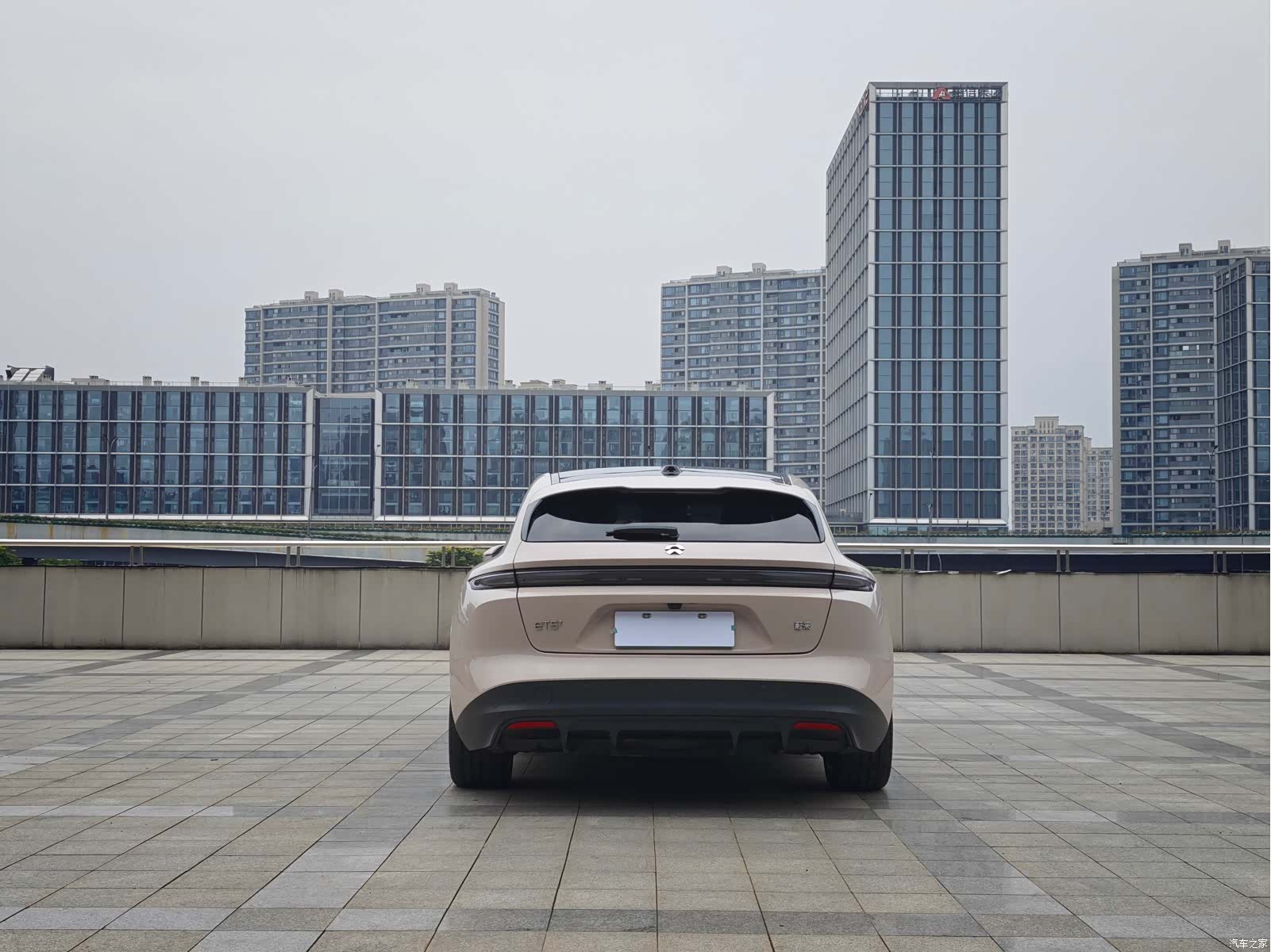 NIO ET5, 2025 все фото