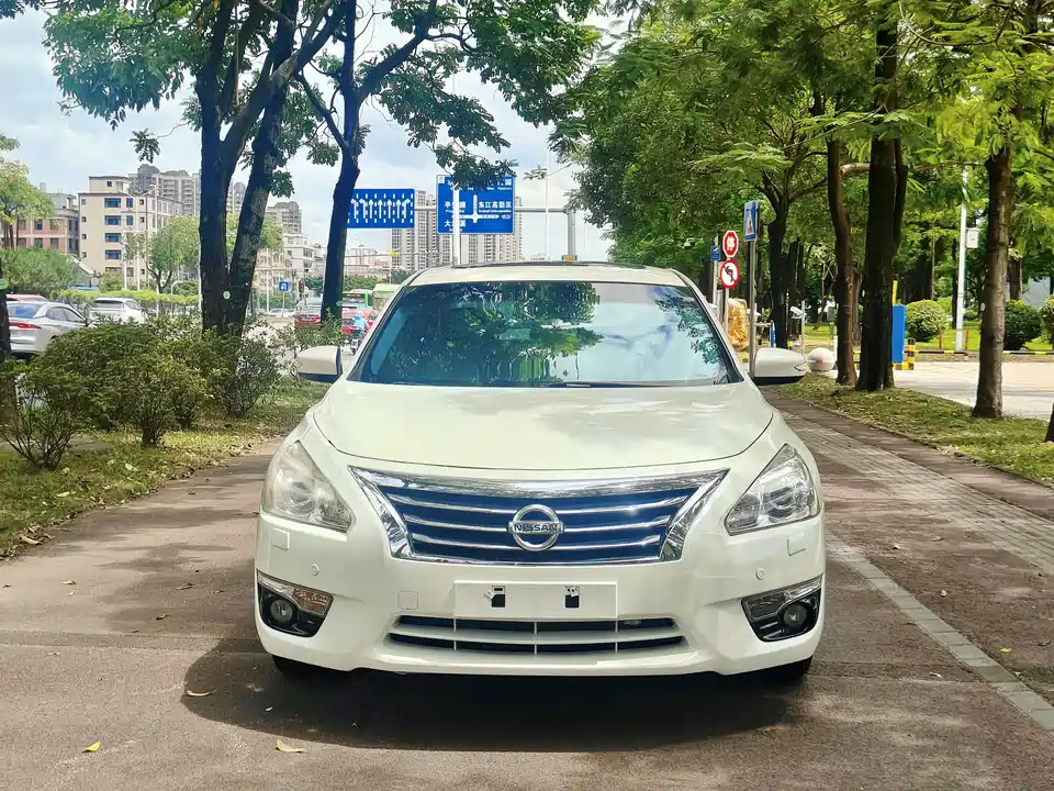 Nissan Teana