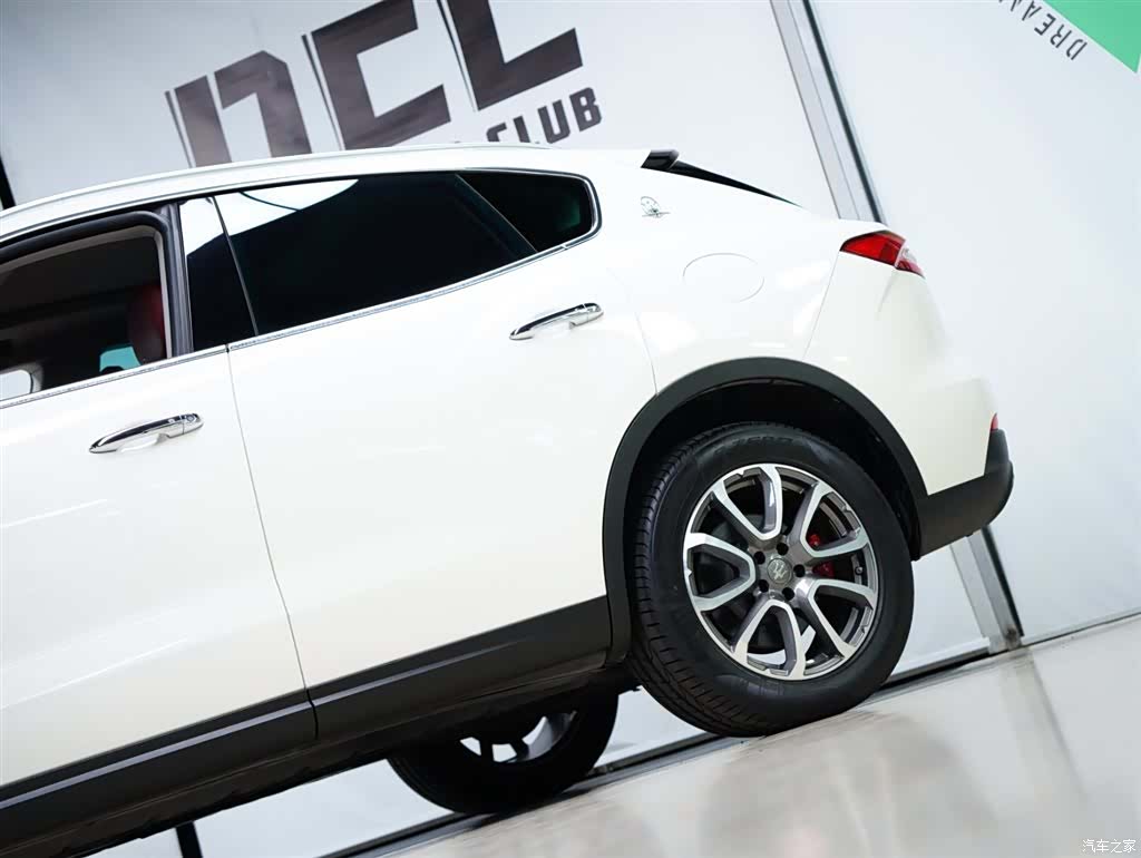 Maserati Levante, 2018 21