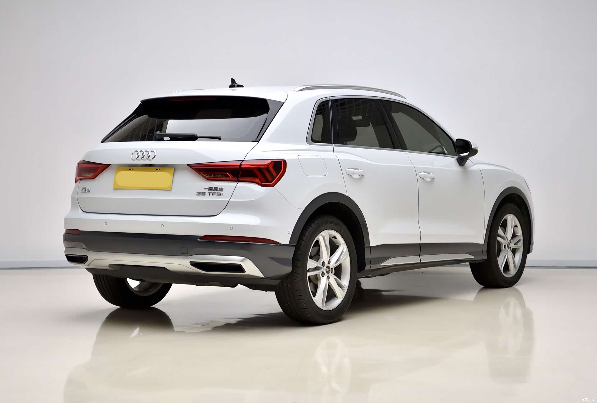 Audi Q3, 2021 4