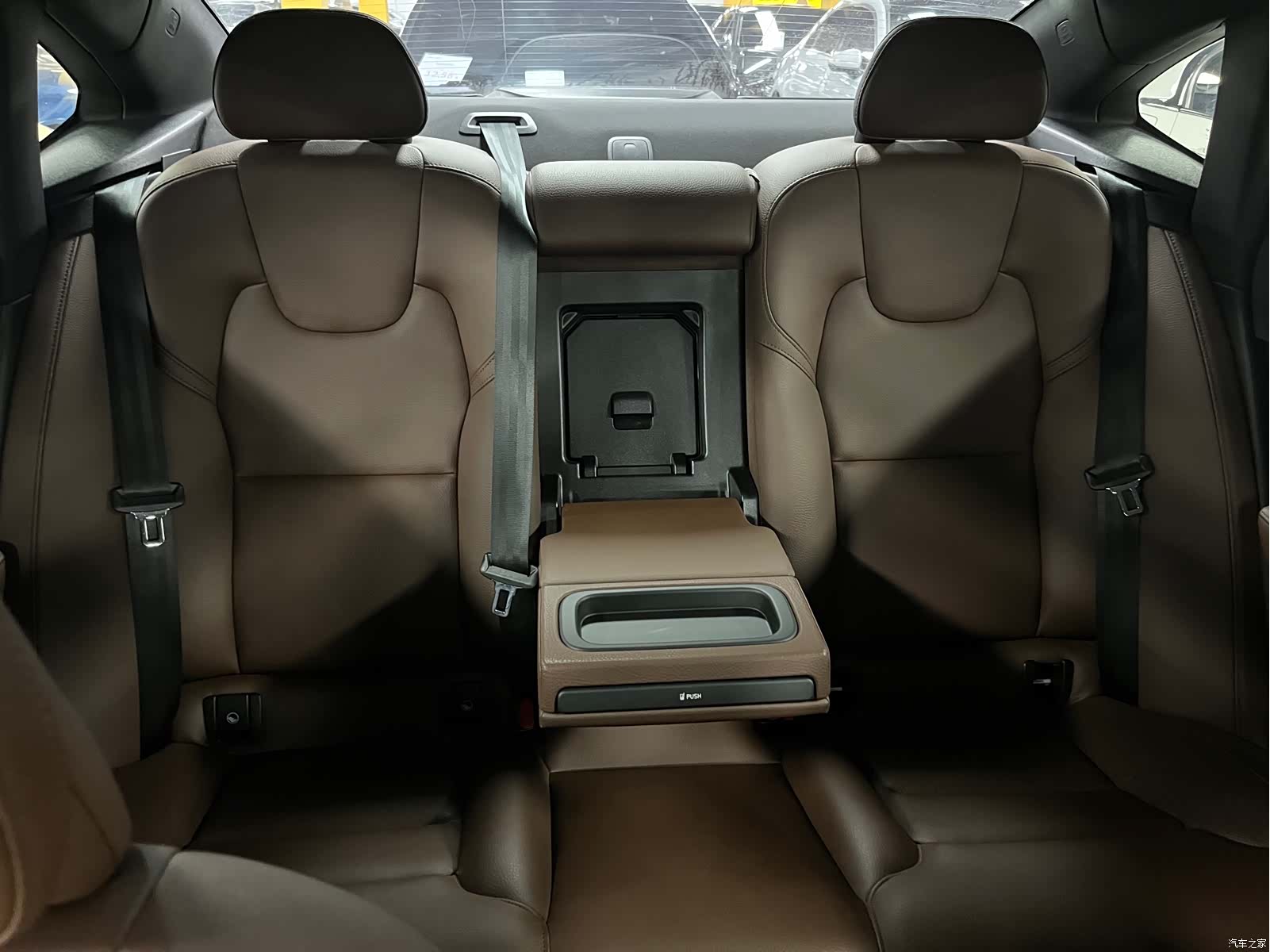 Volvo S90, 2021 3