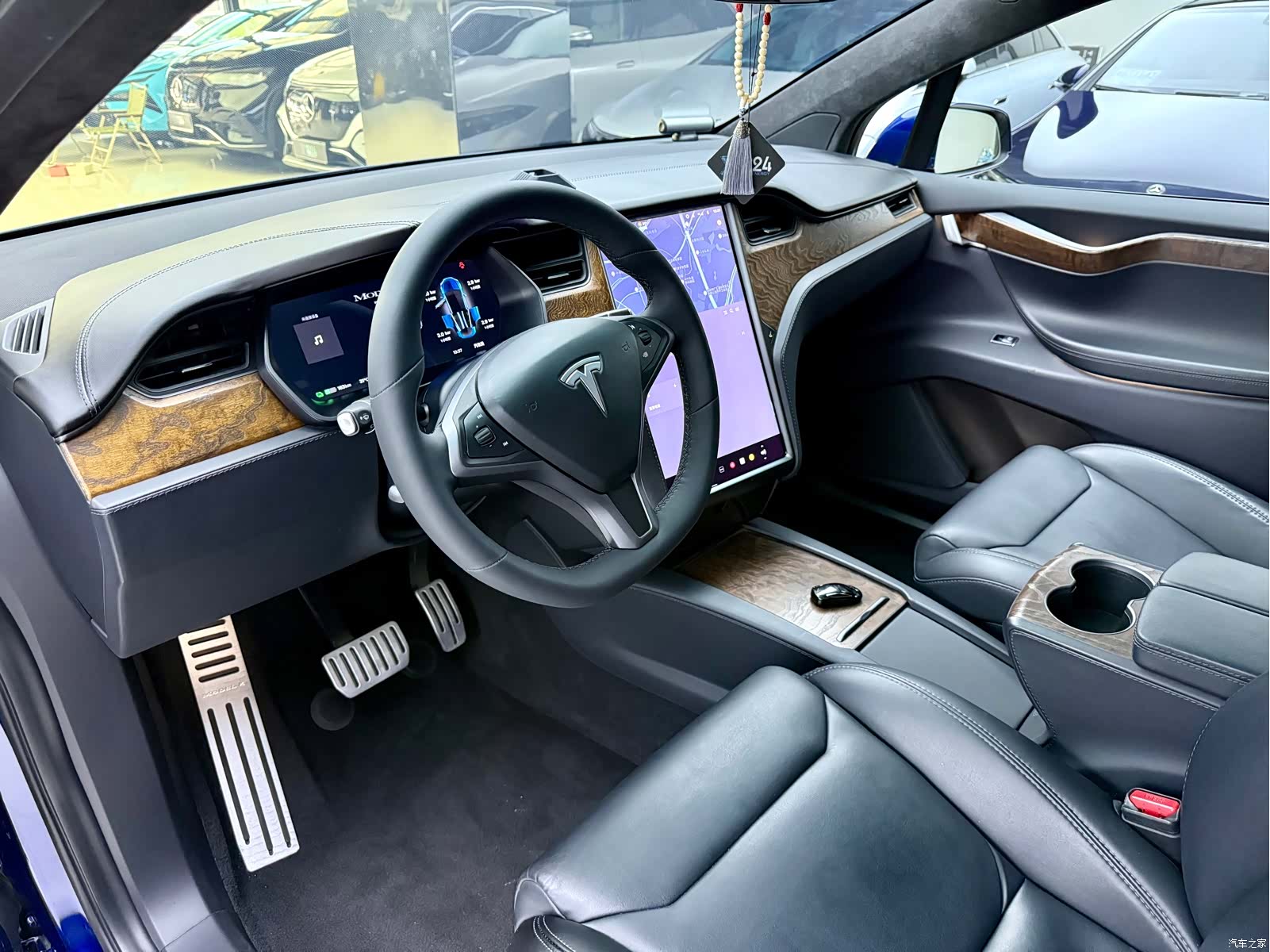 Tesla Model X, 2019 все фото