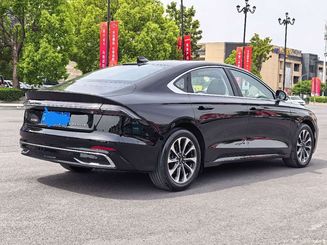 Lincoln Z, 2025 15