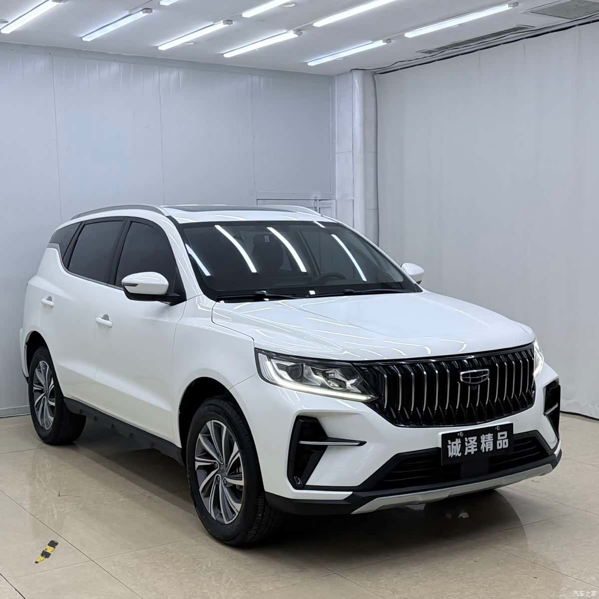 Geely X6, 2023 3
