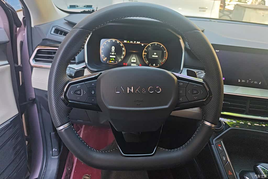 Lynk & Co 02, 2022 14