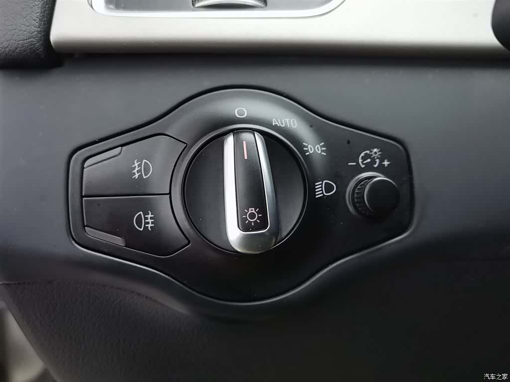 Audi A4L, 2016 21