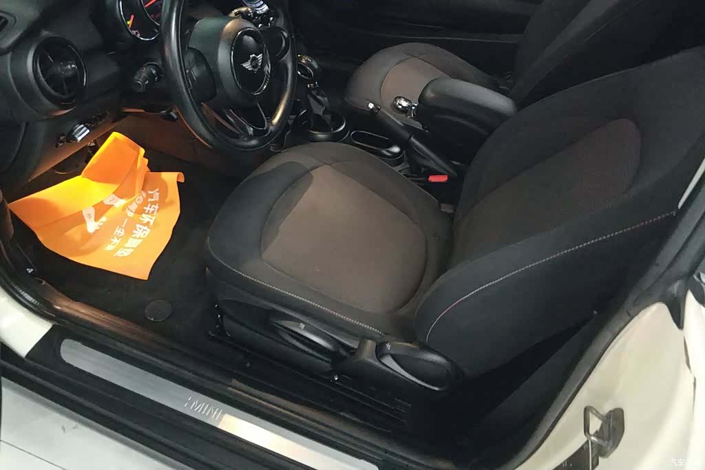 Mini ONE, 2015 9