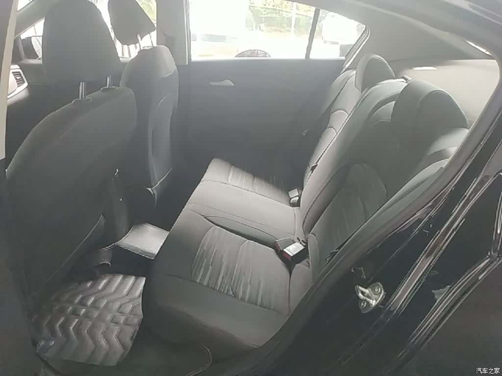 Chevrolet 320, 2018 17