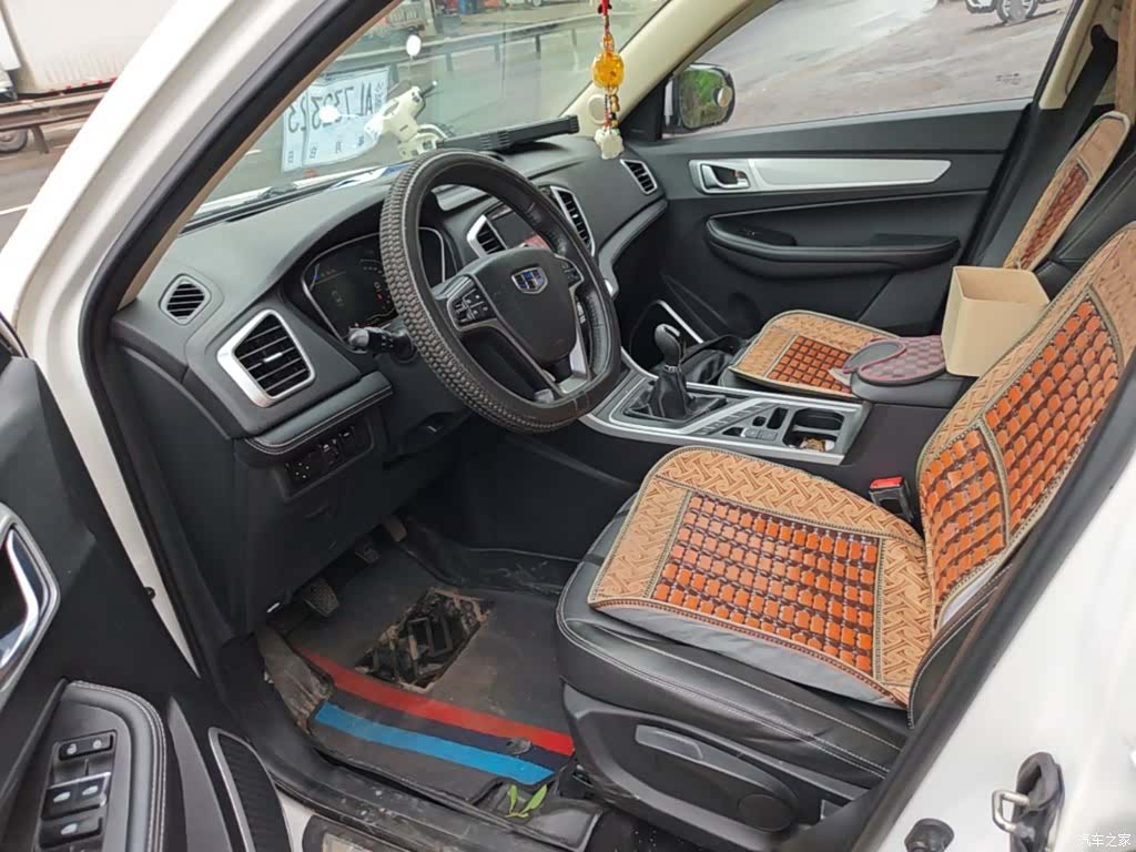 Geely X6, 2018 15