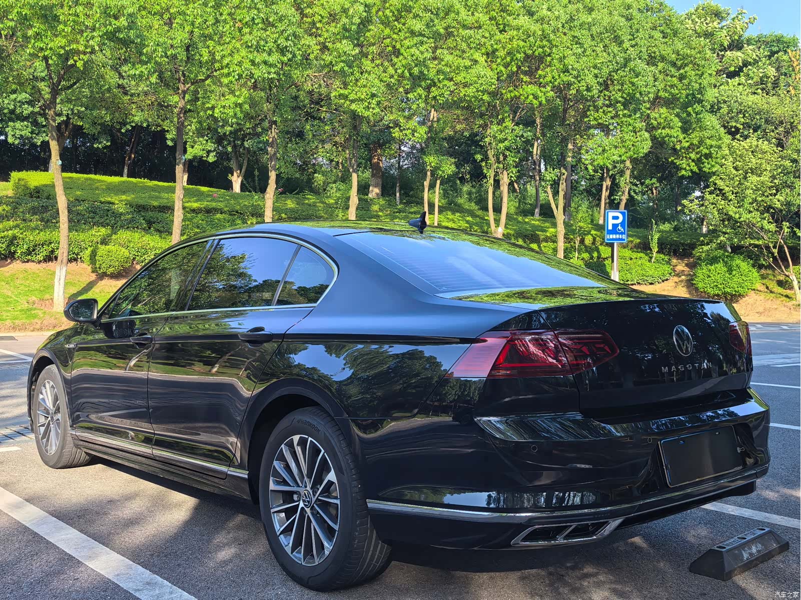 Volkswagen Magotan, 2023 все фото